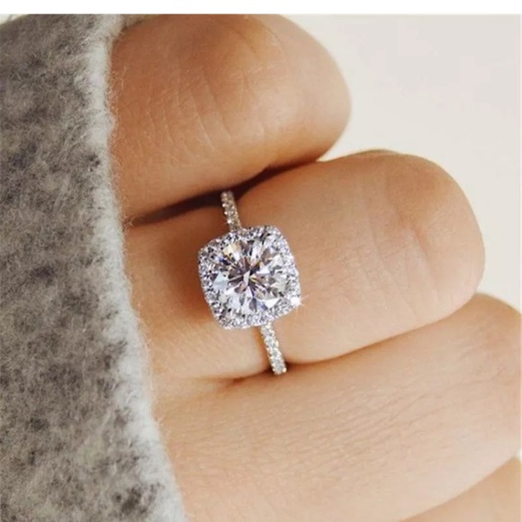 18K White Sapphire 925 Sterling silver Ring - Picture 3 of 5